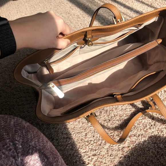 MK purse mint condition - Picture 4 of 4